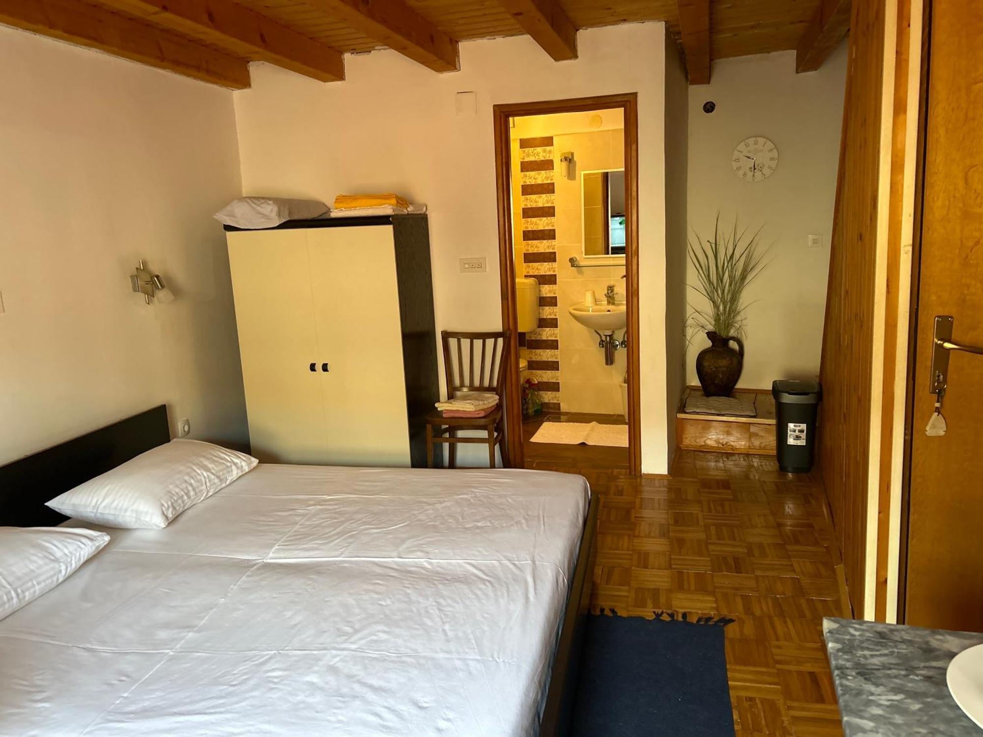 Nice Room - Centar Cres Bagian luar foto